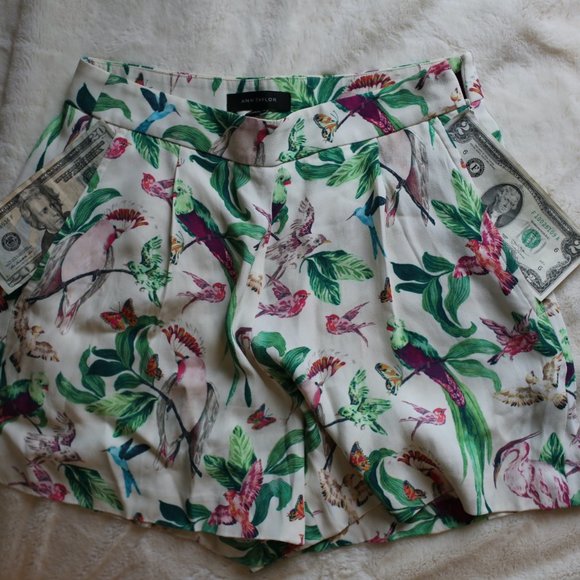 Colorful Print Shorts - Picture 3 of 9